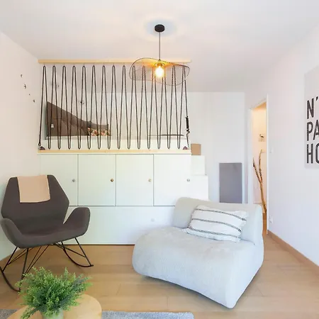 Chez Stephanie De - Superbe Design En Centre Avec Piscine Daire